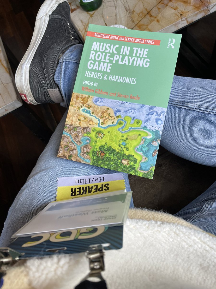 loginqueue's tweet image. So many meetings the bookstore is my refuge