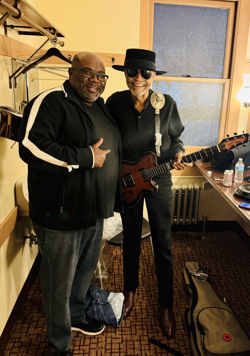 RealCoachCarter's tweet photo. Happy Birthday to one of the King 👑 of Blues my Uncle ⁦@theodisealey⁩ 🥳Words can not express how proud I am to be your Nephew &amp; to watch you burn 🔥up the stage Friday Night at the @ParamountTheatre in ⁦@Oakland⁩ CA on the 2024 #Bluesisallright Tour Keep Shinning ❤️ https://t.co/jnoc74Zemc