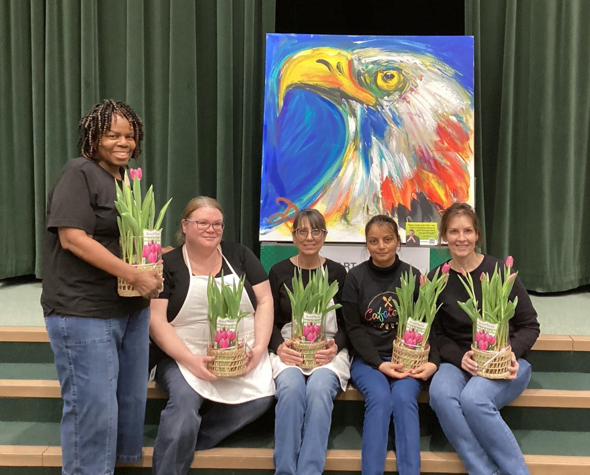 We love all of our AMAZING cafe staff members! Thank you PTO!