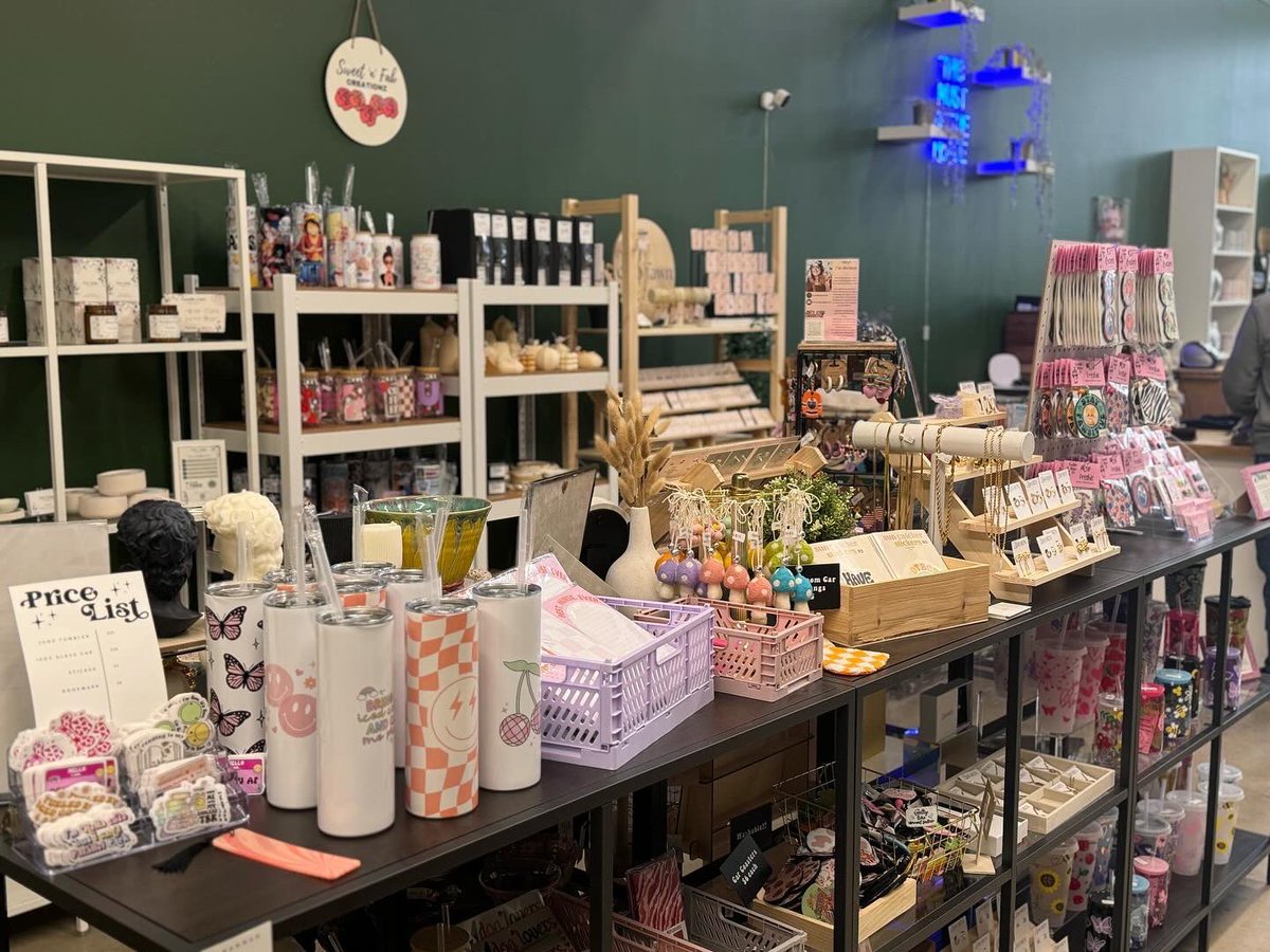 NEW BIZ ALERT 🚨 Welcome Lyall’s Marketplace to 124 Street &amp; Area! Located at 12024 107 Ave. 📍 Shop over 60 locally owned independent brands from Edmonton, and all over Canada. Their upstairs space will also host events/ classes!

#shop124street #yeg