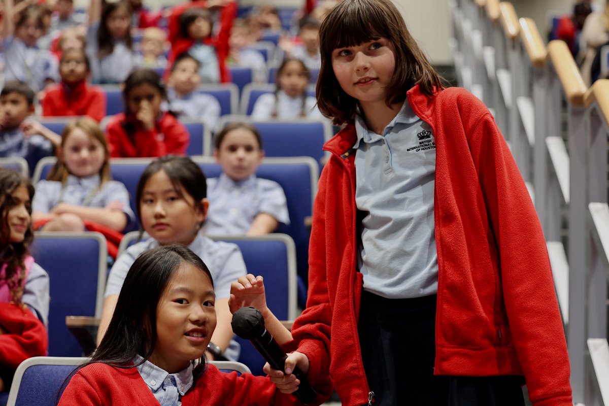 BISHouston's tweet image. Unlocking the power to 'think about thinking'!
In the theatre with our #worldclass teacher Mr Brown sharing the power of metacognition with our Primary students!
#primaryassembly #naeinsights #NordAngliaEducation #BISHouston #createyourfuture
Learn more: nordangliaeducation.com/bis-houston/ne…