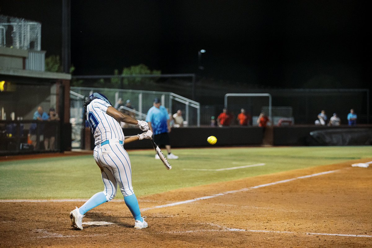 wprofastpitch tweet picture