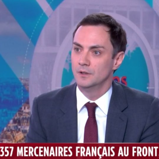 Quand #LCI cessera t elle d offrir des minutes gratuites de propagande à la fouine #makogonov du Kremlin pour manipuler les «cerveaux » de notre pays ? Quand ? 
Il ne s agit pas de liberté de la presse ni de démocratie, là. Encore moins de journalisme !
INFOX.🤬