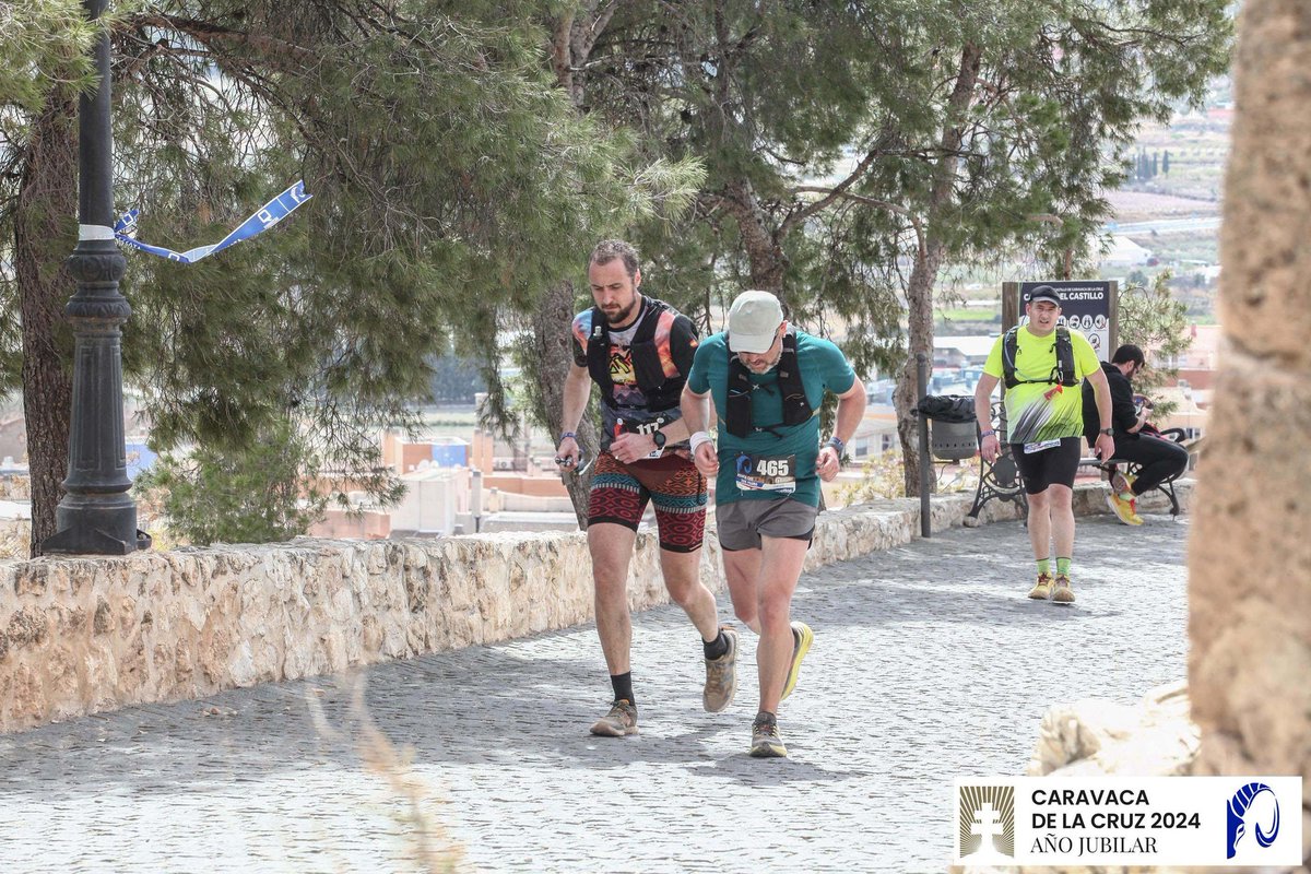 blasmataix's tweet photo. ⛰️ El 17 de marzo de 2024 he participado en la @assotacxm jubilar. Una carrrera por montaña de 30K con +1200 metros de desnivel, obteniendo el certificado de peregrino en Caravaca de la Cruz.
Bonita experiencia deportiva y personal

👏🏻Enhorabuena a la organización y colaboradores https://t.co/fVQW3GM8CD