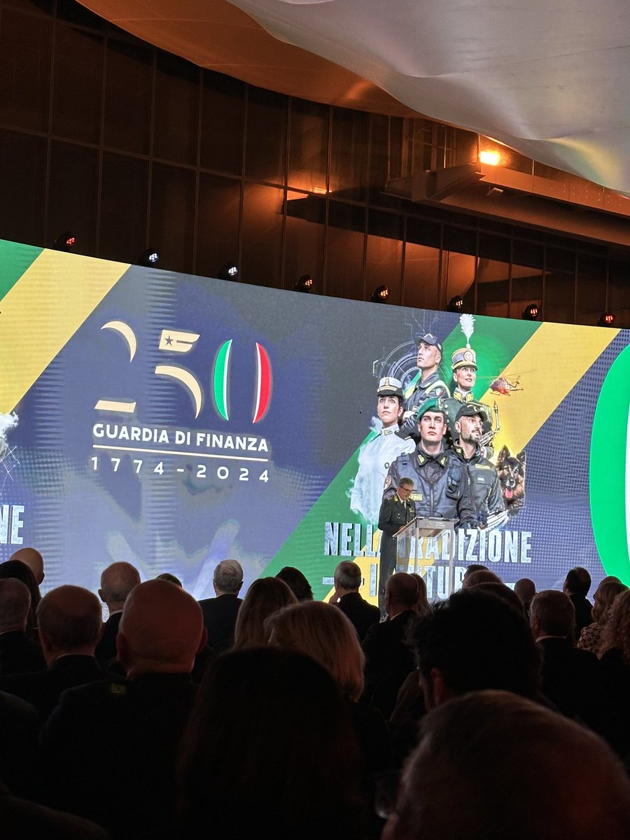 SFinanza's tweet photo. Oggi, 20 marzo ‘24, il Segr. Nazionale del #SIMGDF Felice D’Auria e consorte, sono stati testimoni, dell’inizio delle celebrazioni dei 250mo anniversario del glorioso Corpo della Guardia di Finanza. L’evento si è svolto presso il centro congressi “la nuvola” all’EUR di Roma. https://t.co/1Wh7WkRvQb