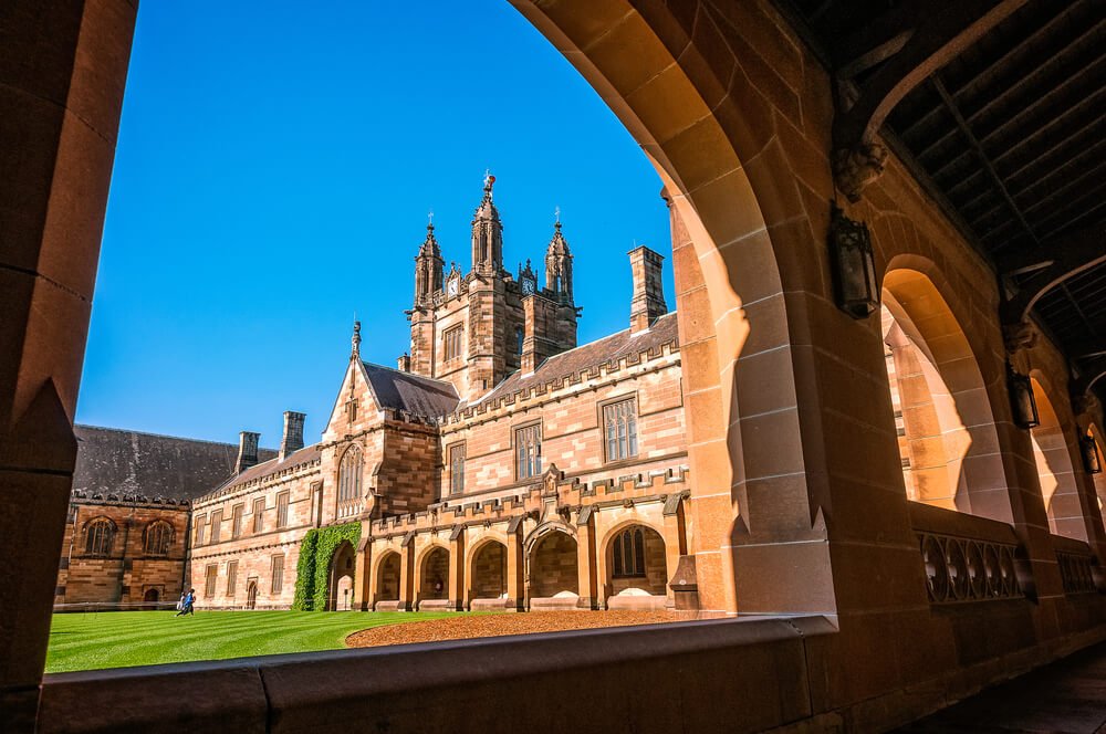 📢FULLY FUNDED JOINT PHD @UofGlasgow @Sydney_Uni The Socio-Economic Impacts of Colonialisation in Australia Supervisors: @michelebattisti @JVidalRobert @MarianVidalFdez and Prof Sayantan Ghosal Apply by 19 Apr 2024, start Oct 2024 tinyurl.com/5cv8x55y Please share widely