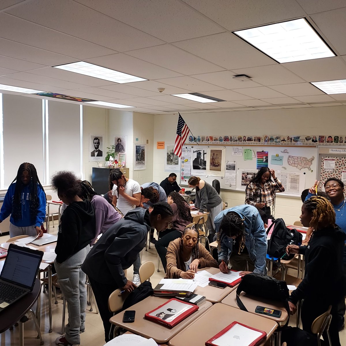 CherylLCAlspach's tweet photo. Today my #APAAS students taught each other about all kinds of abolitionists using materials from the @ZinnEdProject and a great @kcarterjackson video from @the_emancipator to remind them of who actively worked to push the nation to grapple with its original sin. https://t.co/YESq6hcGoM
