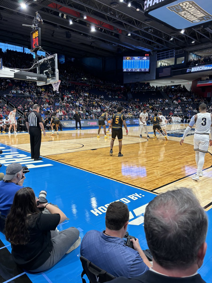 “Whoa! Must be in the front row!”

Taking in some #FirstFour action courtside!