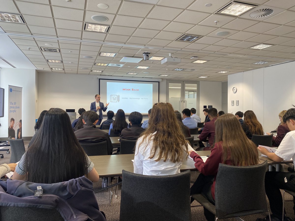 #SuperIp event kicks off discussing #STEM and #IPLaw for ⁦@MonashTS⁩ students. Big thanks to ⁦@pofip⁩ for hosting. #scicomm #career