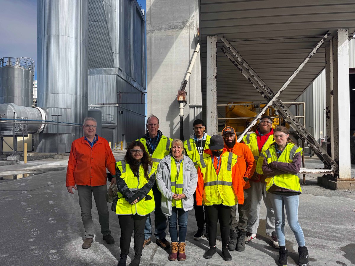 Karen Solenne's class visited Guardian Glass, along with Steve Pearson and Jonathan Garcia from GHS. The students learned how glass is made, how the robots inside the factory work, and what jobs are offered, as well as what a day in the life of a Guardian employee looks like