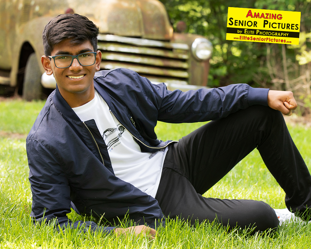 We love when our tuck is in the back of images. Vignesh rocked this pose! He looks great in every image we captured of him! Thanks for choosing Elite, Vignesh! #Elite #Truck #CincinnatiPhotographer