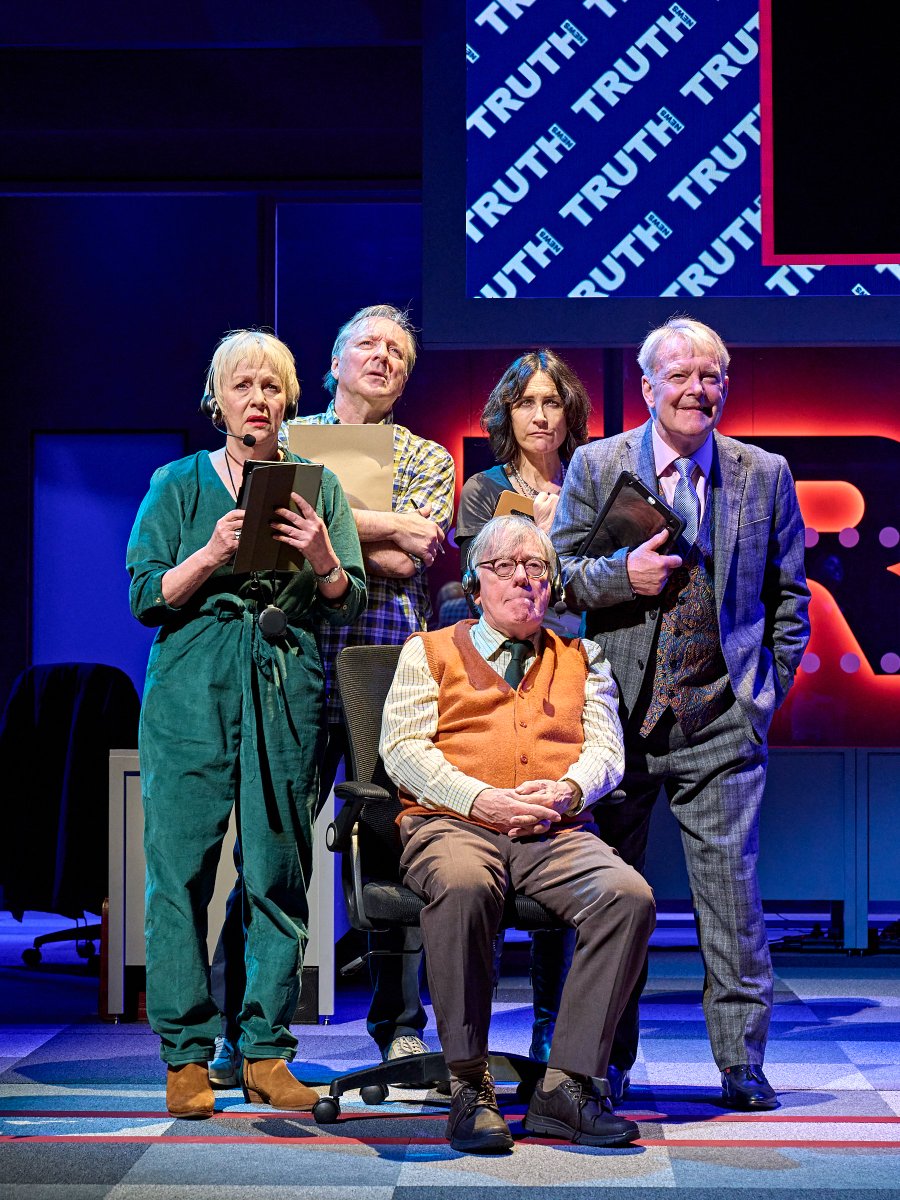 3* review Drop The Dead Donkey <a href="/CurveLeicester/">Curve</a> eastmidlandstheatre.com/2024/03/20/rev… <a href="/WhatsOnLeics/">What's On Leicester</a> Overall, the show is steeped in nostalgia and will likely be a hit to fans of the original show...
