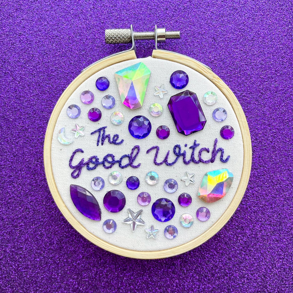 still a good witch… 🔮💜 the embroidery girl gets to see her witchy girl tonight !!!!!!!!!!!!! @maisiehpeters 🥹