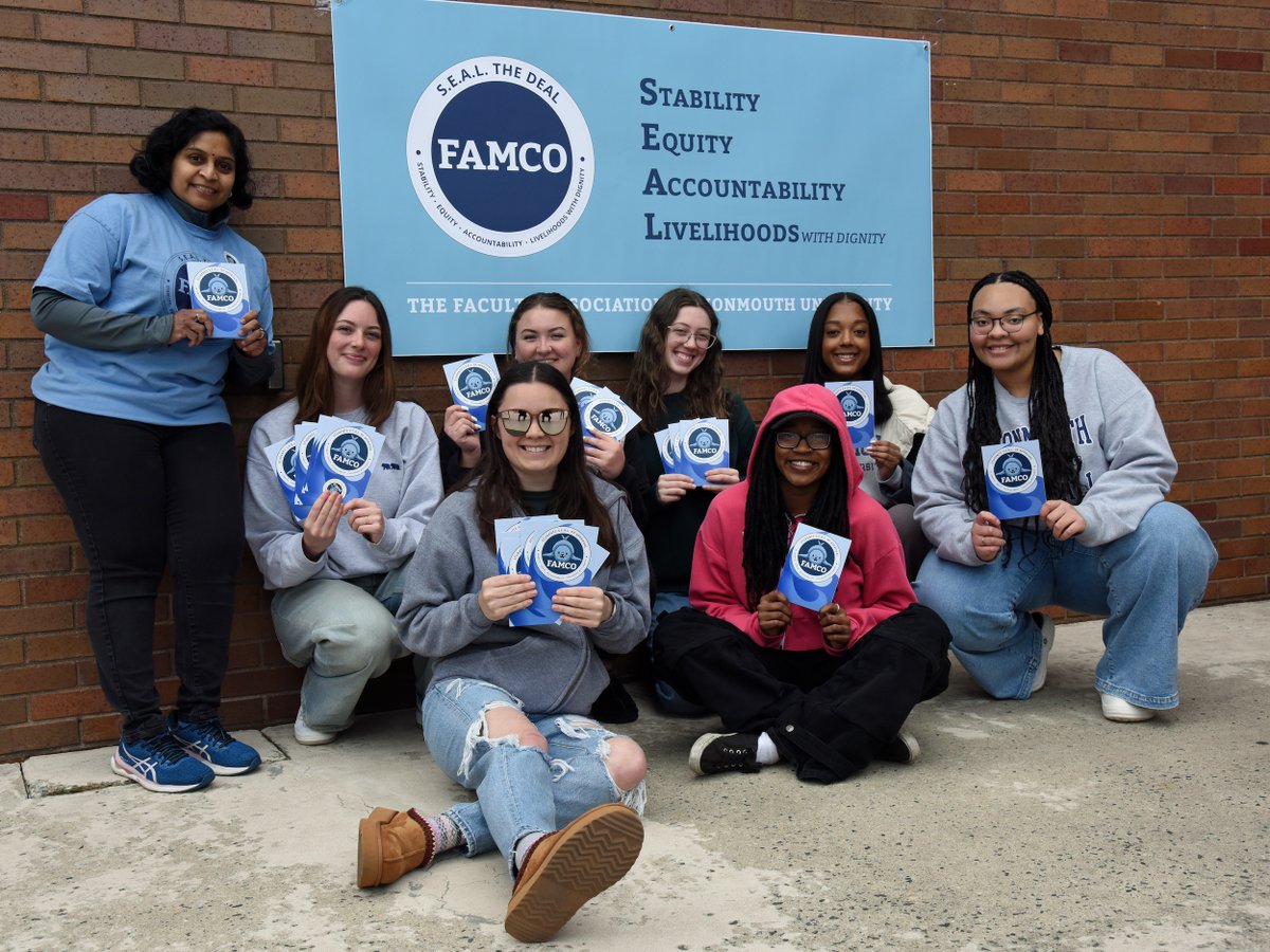Thanks to the dozens of @monmouthu students who stopped by today’s @MU_FAMCO table event on campus. They know that student learning conditions are faculty working conditions. @rweingarten @AFTunion @AAUP @imulvey @PatrickFLeahy @NJDOLCommish @NJLaborDept @NJHigherEd