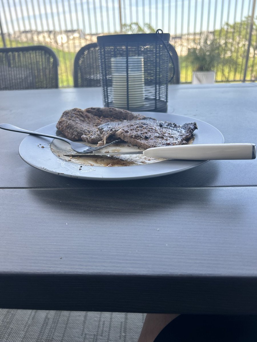 I only let certain people touch my smoker or blackstone ⁦<a href="/JoshWesselman/">Josh Wesselman</a>⁩ 😤😤🔥 💪💪💪💪