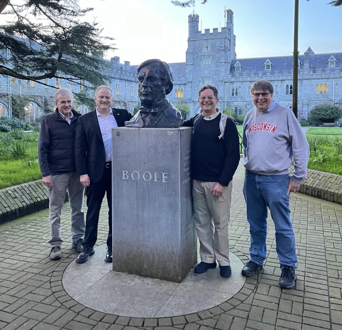 Hanging out with ⁦a few brilliant friends at the Irish Masterclass in Helath Economics at ⁦@UCC ⁦@CUBSucc⁩: ⁦@cawley_john⁩ George Boole Marty Gaynor ⁦@econjeffsmith⁩