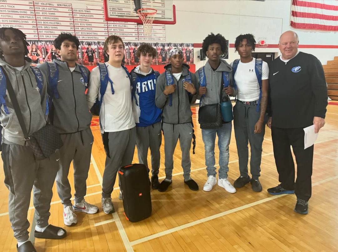 Dwayne Foley (@dwaynefoley12) on Twitter photo Grateful to be named
β’ Class 5 All State Team
β’ Class 5 District 3 All-District Team
β’ Suburban Red All-Conference 1st Team
<a href="/laduebasketball/">Chad M. Anderson</a> <a href="/coachhobbs81/">Coach Hobson</a> <a href="/GSV_STL/">Gateway Sports Venue</a> <a href="/STLhssports/">STLhighschoolsports</a> Grateful to be named
β’ Class 5 All State Team
β’ Class 5 District 3 All-District Team
β’ Suburban Red All-Conference 1st Team
<a href="/laduebasketball/">Chad M. Anderson</a> <a href="/coachhobbs81/">Coach Hobson</a> <a href="/GSV_STL/">Gateway Sports Venue</a> <a href="/STLhssports/">STLhighschoolsports</a>