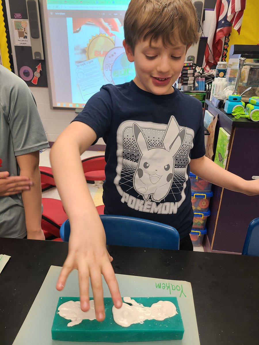 SCOPESUnioto's tweet photo. Fossil making is so much fun!!!! https://t.co/94FA79jN7w