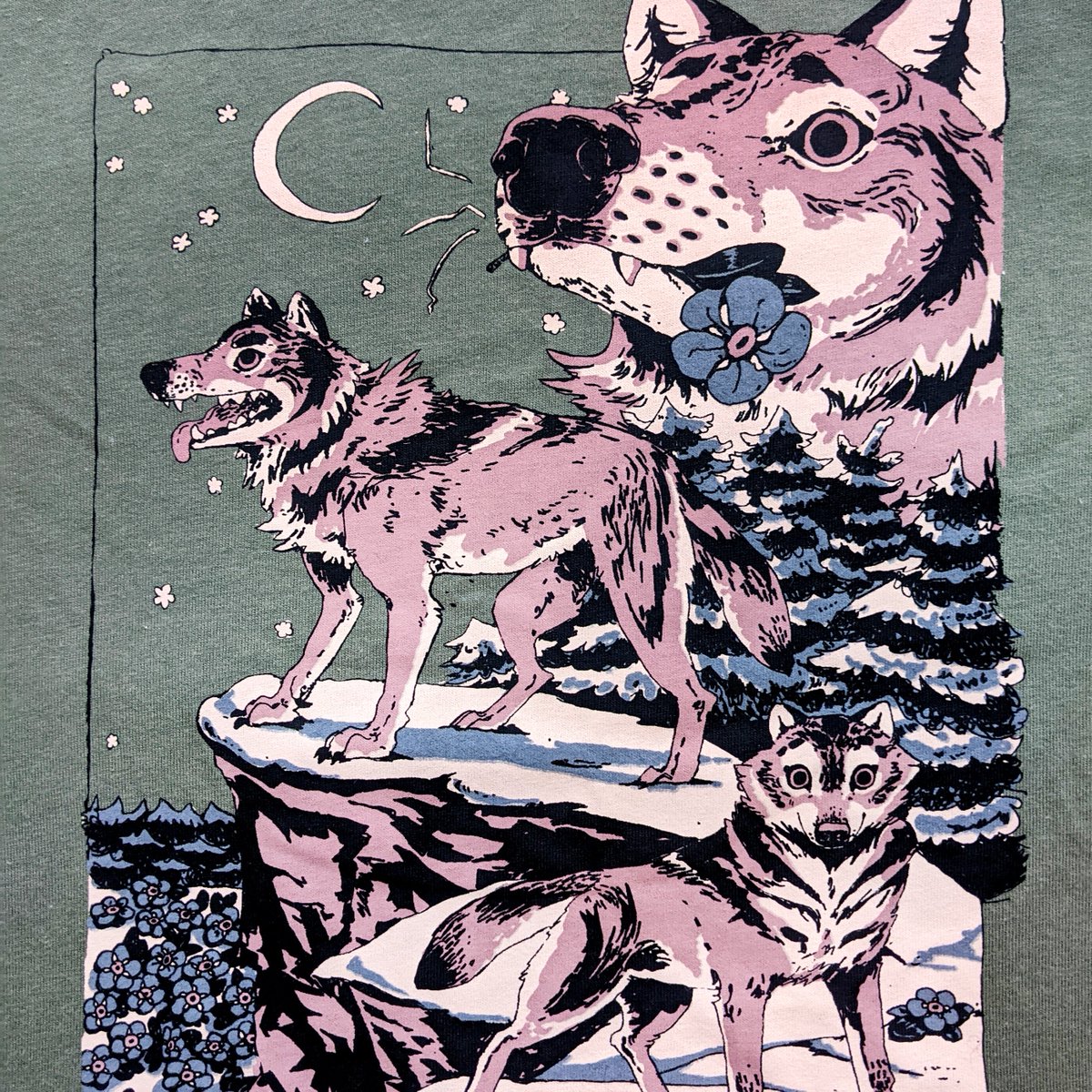 「Down to my last 3 wolfs tshirts (all lar」|Gwen!!のイラスト