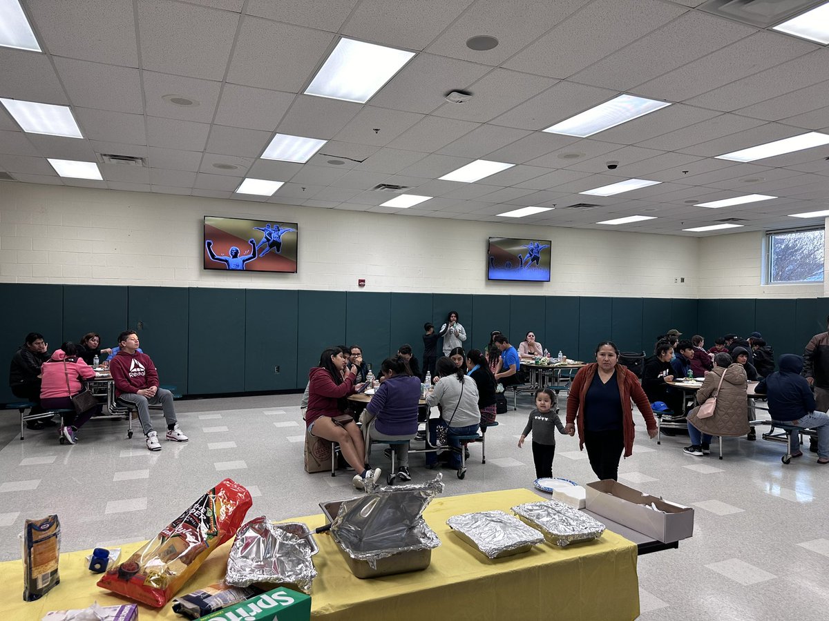Successful taco dinner with Ms. Yerovi’s monthly EL meeting! <a href="/APSKenmore/">Kenmore MS</a>