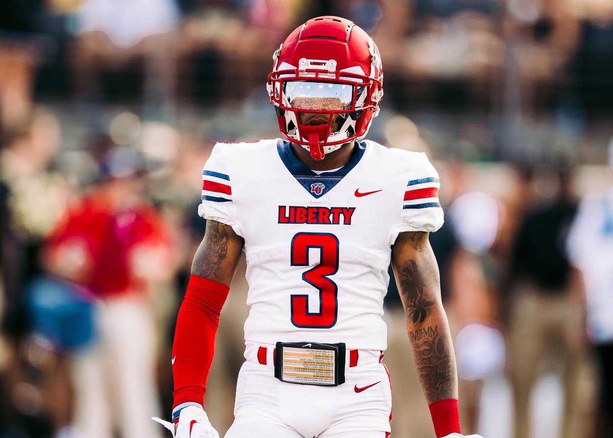 #Patriots wide receiver DeMario Douglas will be wearing the #3 next season, the same number he wore while at Liberty.

Pop Shotta taking it back to his college days 🔥