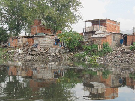 En 2001 había 500 villas en el país, hoy hay 6000
Que paso en el medio? El kirchnerismo