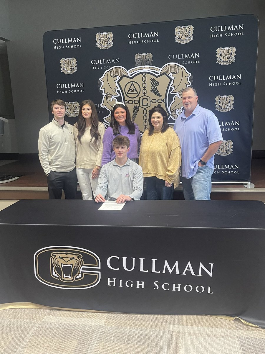 Congratulations to our two seniors who signed their National Letters of Intent today! Sam Duskin - Air Force Colton Echols - Montevallo #CHAOS