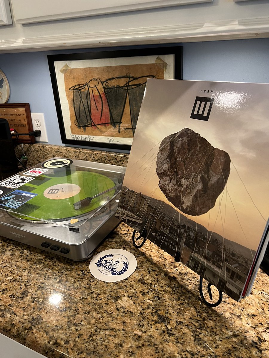 Now playing in the kitchen - <a href="/LeonIIIrd/">Leon III</a> via <a href="/CorneliusChapel/">Cornelius Chapel Records</a> Records. 

RIYL if you ever wanted to hear what <a href="/wnmules/">Wrinkle Neck Mules</a> sounded like after embracing their Dead/Floyd fandom.