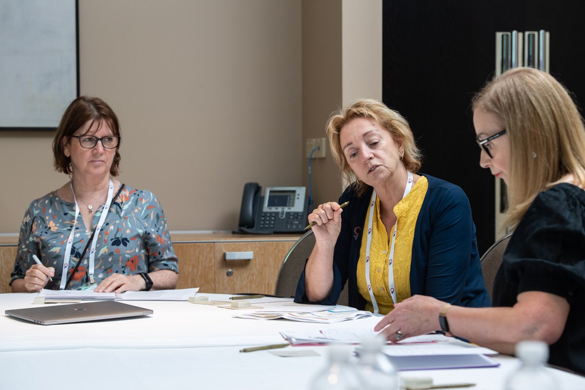 Do you have a lived experience of gynaecological cancer? We are seeking community advisers for our research committees. Expressions of interest are now open to join the ANZGOG's Community Engagement Program as a research adviser. Join us now!  
Learn more:
anzgog.org.au/people-with-li…