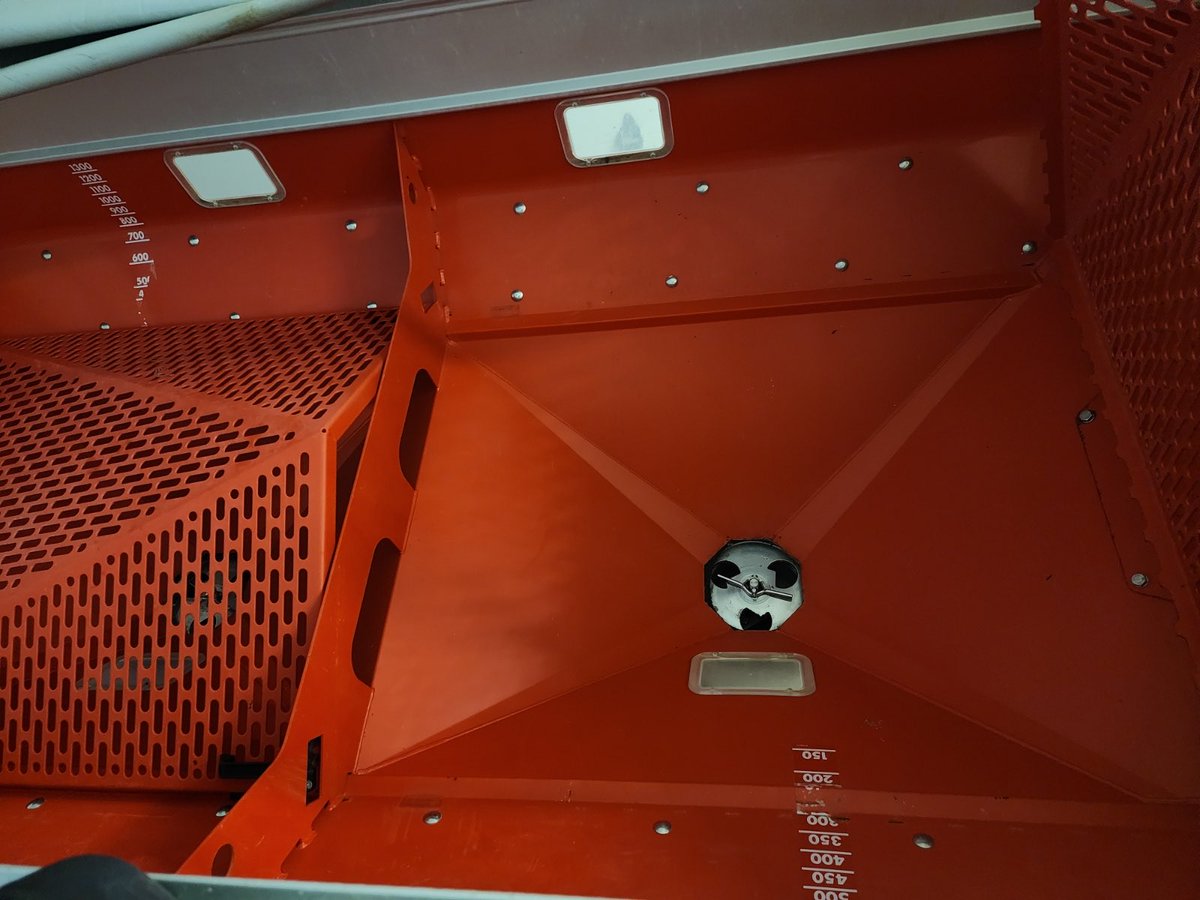 BryanSmithAg's tweet photo. Used 2012 Knvernland Exacta TL 
2 extensions
Cover
Boundary control
Half width shut off 
ISOBus 
540 PTO
Weight cells 
$17,500 🇨🇦
#HJV #OntAG #AgX 
RT appreciated https://t.co/rir3Utoszk