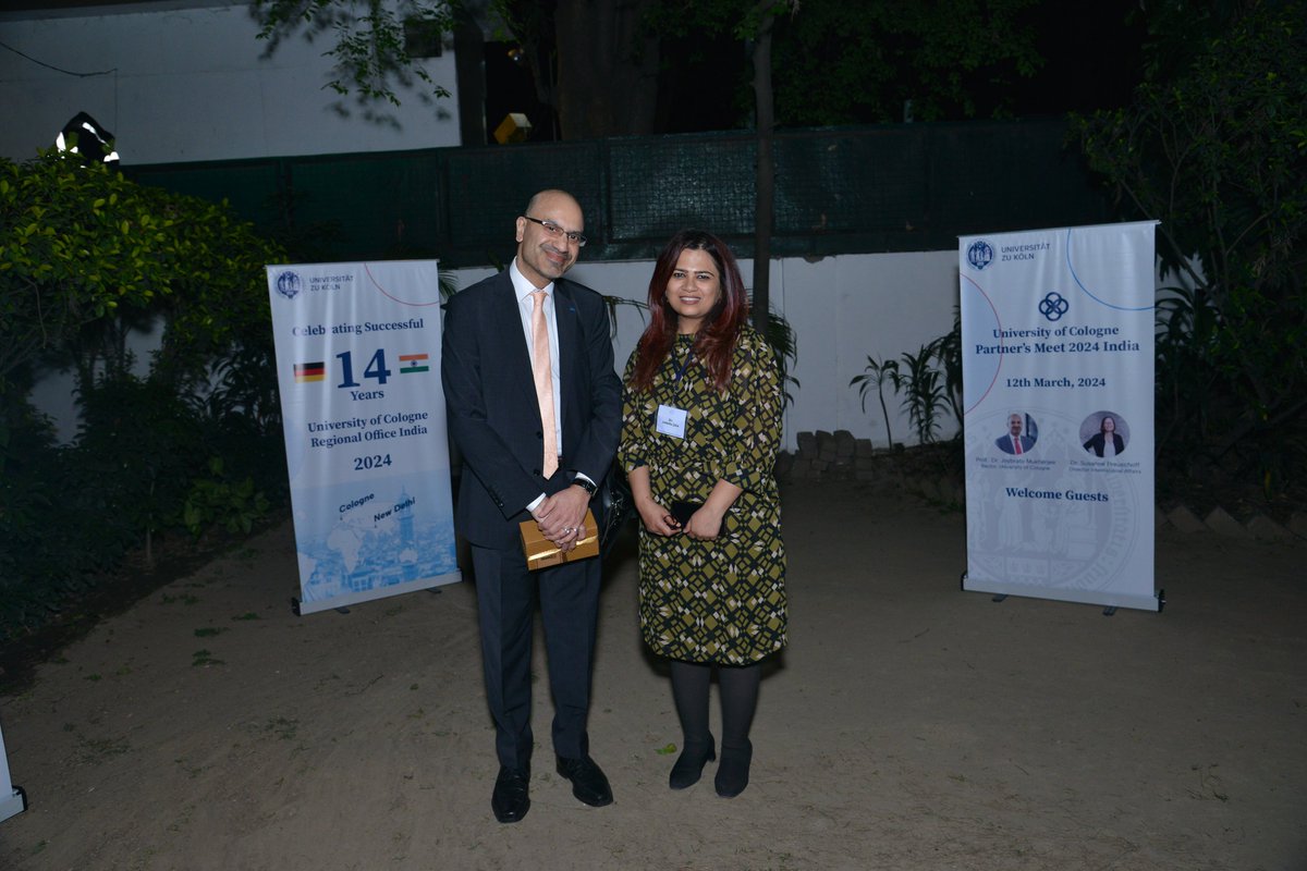 UniCologneIND's tweet image. Reminiscing moments with Prof. Dr. Joybrato Mukerjee, Rector, University of Cologne, and friends, and partners of the UoC!

An evening filled with delicious food &amp;amp; enriching conversations
#UoC #IndiaOffice #NetworkingEvening #MemorableMoments #InternationalAffairs
