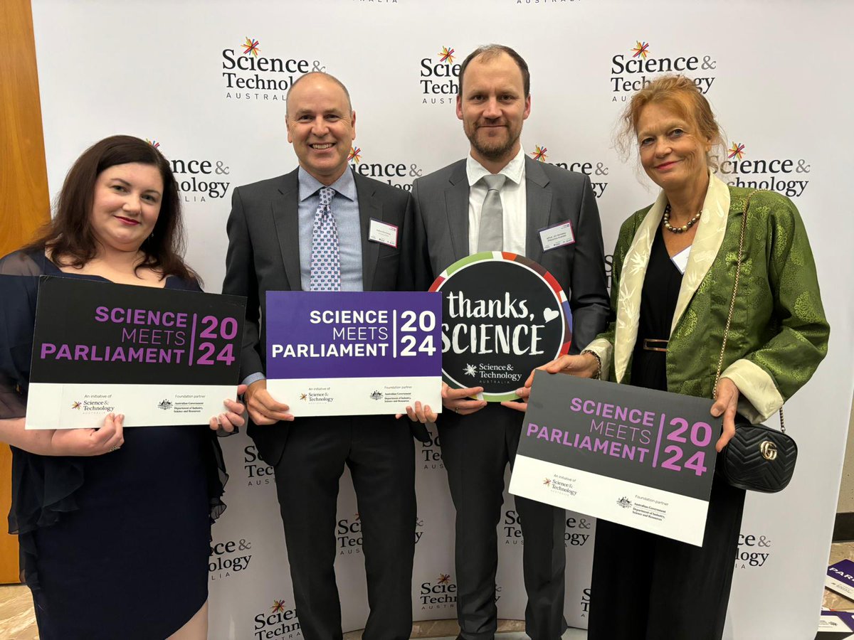 #PhenomicsAustralia delegates had a fantastic Gala dinner at #SMP2024 hearing from Ed Husic MP Minister for Industry and Science, @PaulFletcherMP MP Shadow minister for Science , Chief Scientist @DrCathyFoley and➕ Thanks to @ScienceAU for organizing! #NCRISImpact @Education