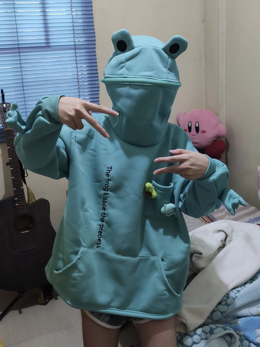 zoe 🐸🍀 tweet media