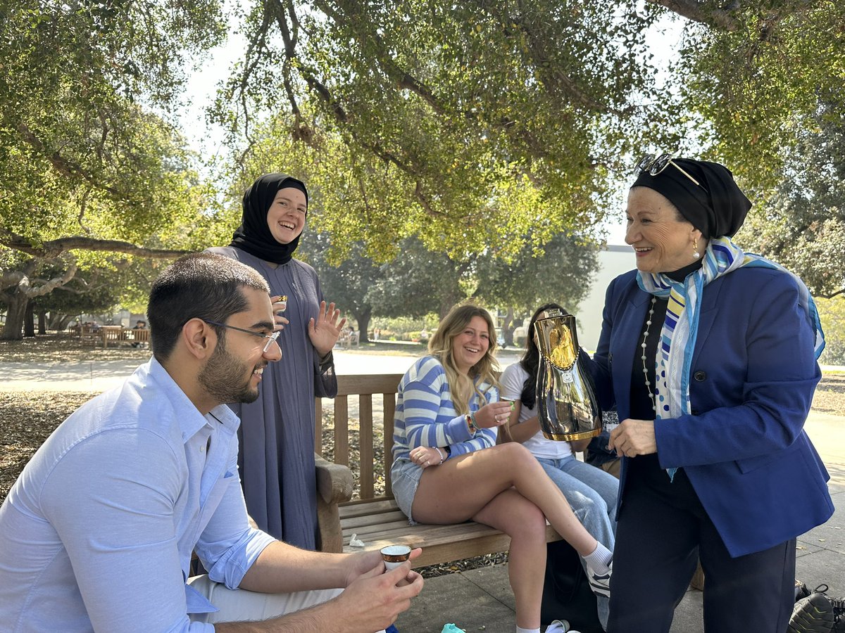 Linarabic20's tweet photo. Taking the classroom outside for learning and engaging in conversations over Arabian coffee can be a fantastic way to create a dynamic and immersive learning experience. It allows students to connect with nature, stimulates creativity, and promotes meaningful learning https://t.co/NJgbftaCuT