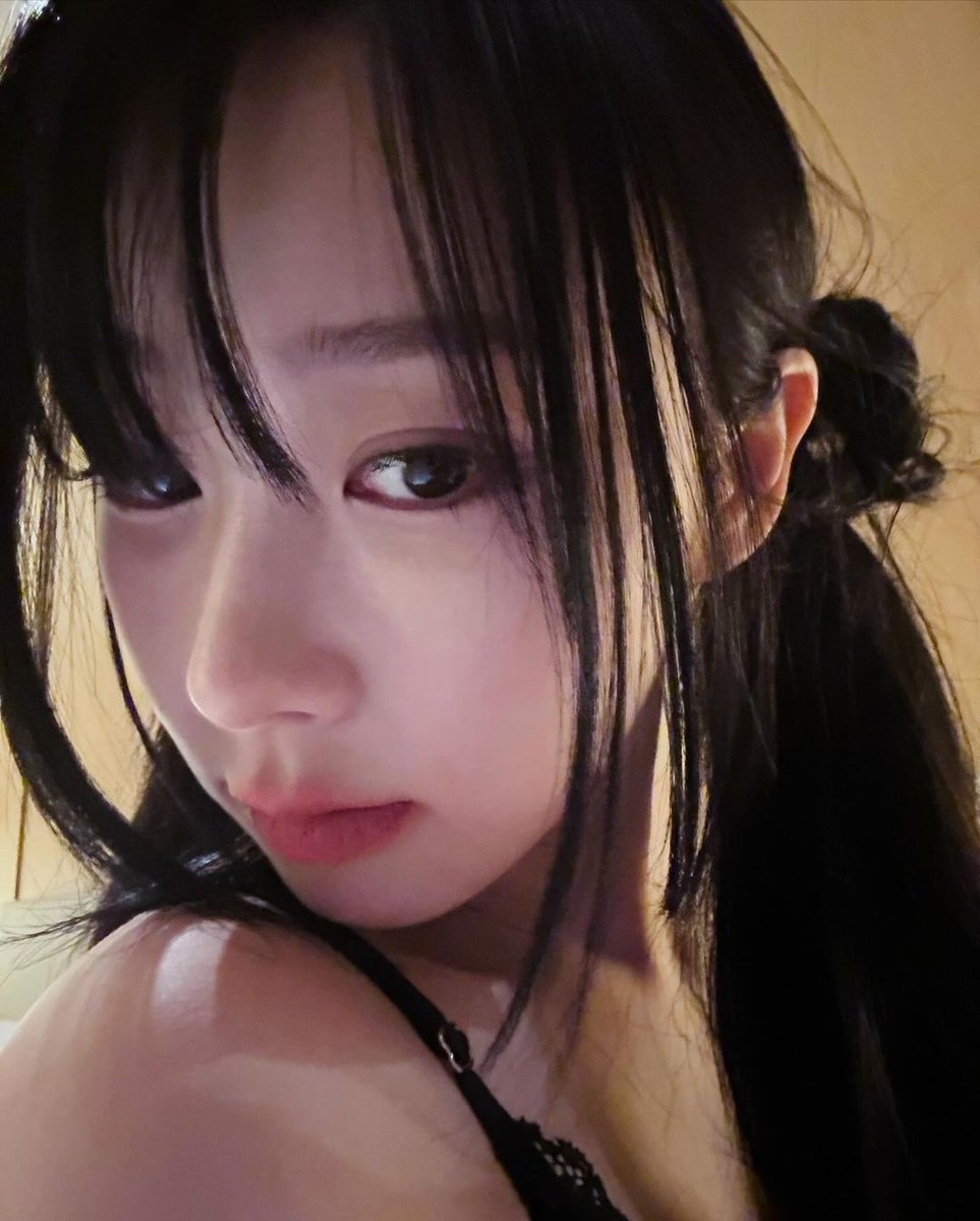 zizzling_egg's tweet image. aeri-chan                       giselle-sama