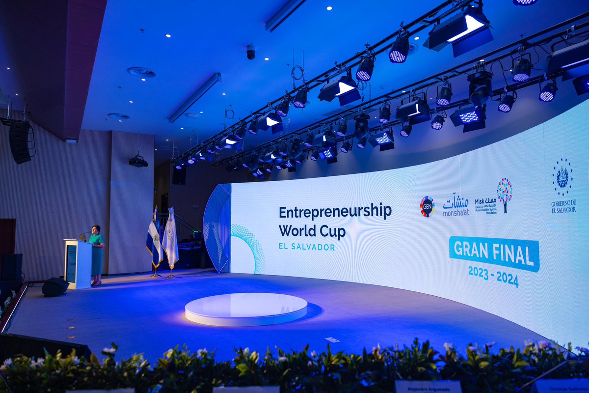 María Luisa Hayem 🇸🇻 tweet media