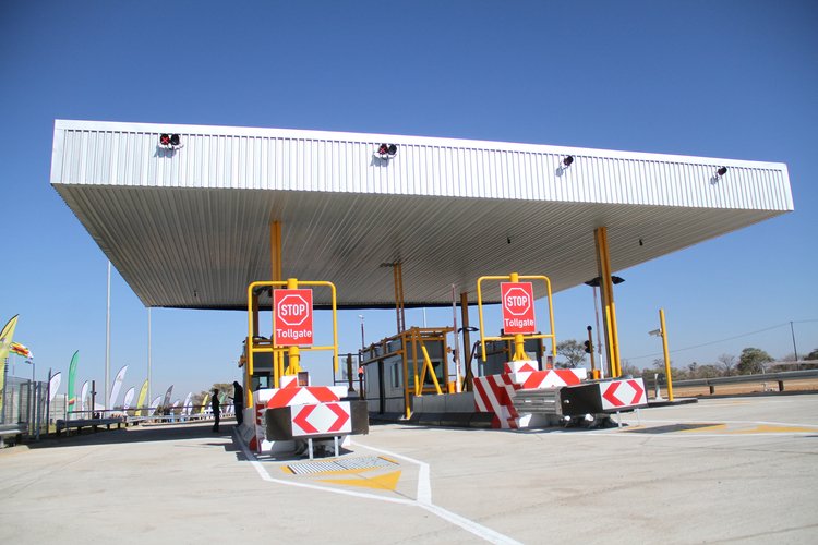 The Second Republic is revolutionizing travel with new automated tollgates Quick clearance on major highways 🛣️ & funding for road maintenance/upgrades. Travel made smarter & smoother. #SmartZimbabwe🇿🇼🇿🇼🇿🇼 #InfrastructureDevelopment