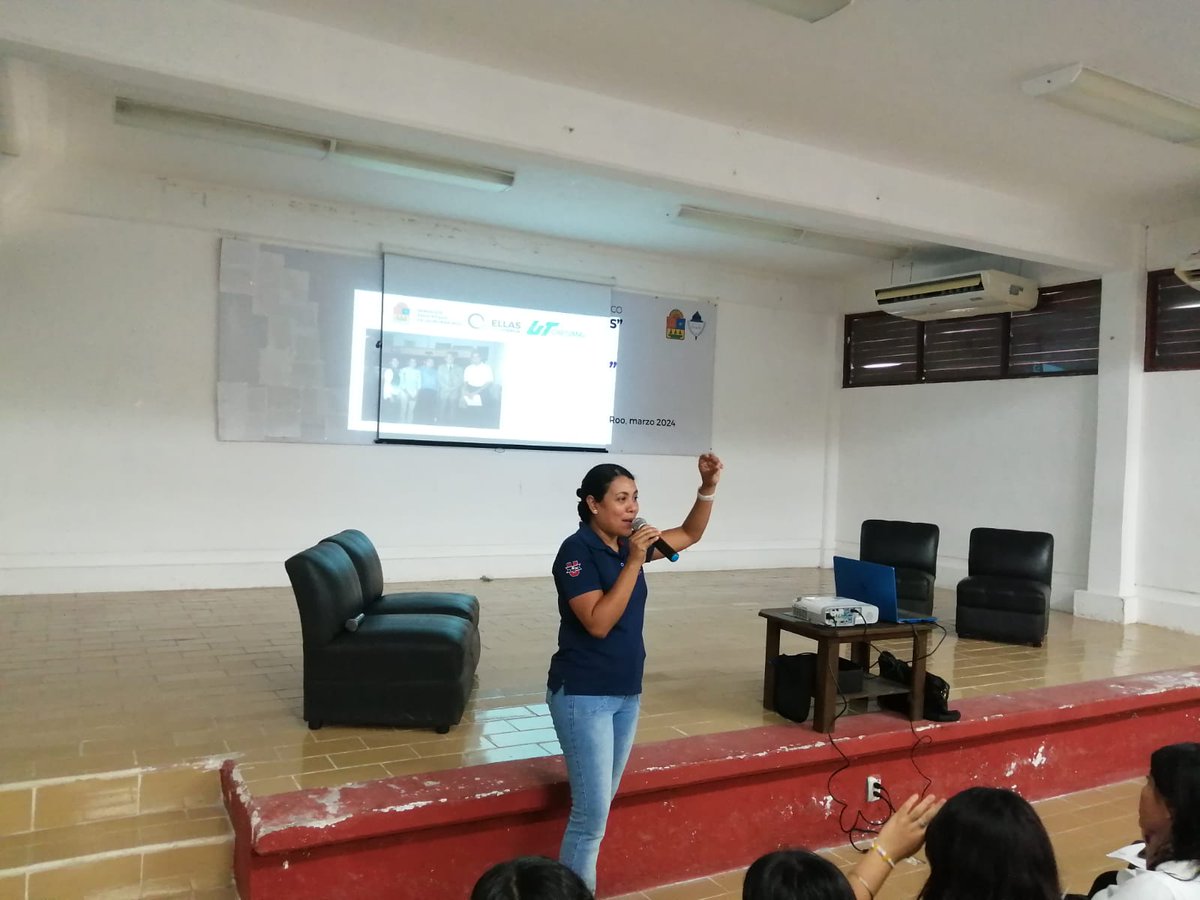 'Ellas en la Ciencia' de Quintana Roo presentó 'Mi experiencia en la ciencia' por Ing. Eréndira Abigail de la @UTChetumal en el Bachillerato “Eva Sámano”. Con la participación de 100 estudiantes, tuvo como meta fomentar el incremento de mujeres en esta área.