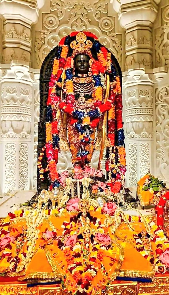 राम भरोसो राम बल, राम नाम बिस्वास। 
सुमिरत सुभ मंगल कुसल, मांगत तुलसीदास॥ 

                   जय सियाराम🚩🙏💥