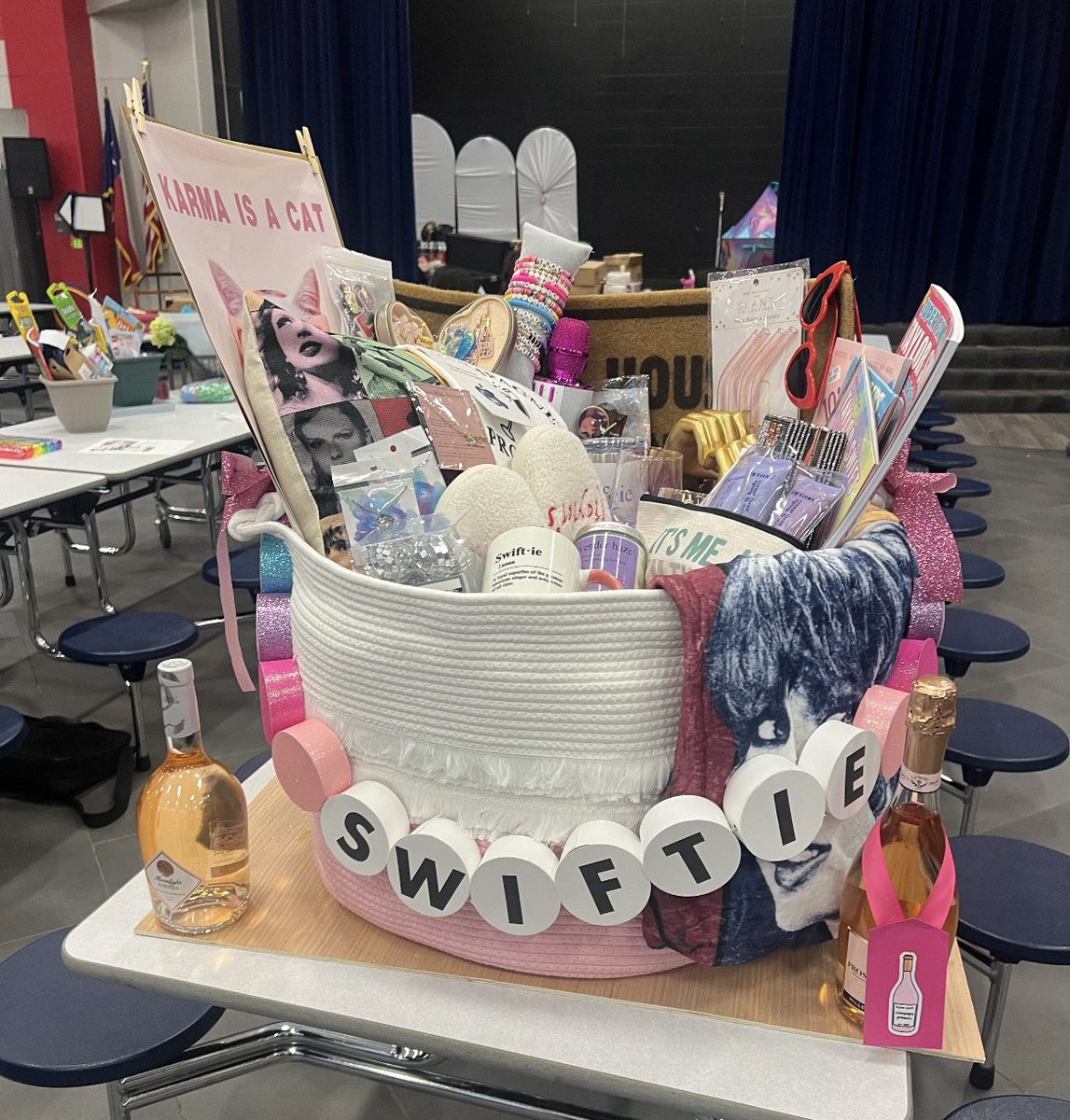 Christi Morrison tweet media