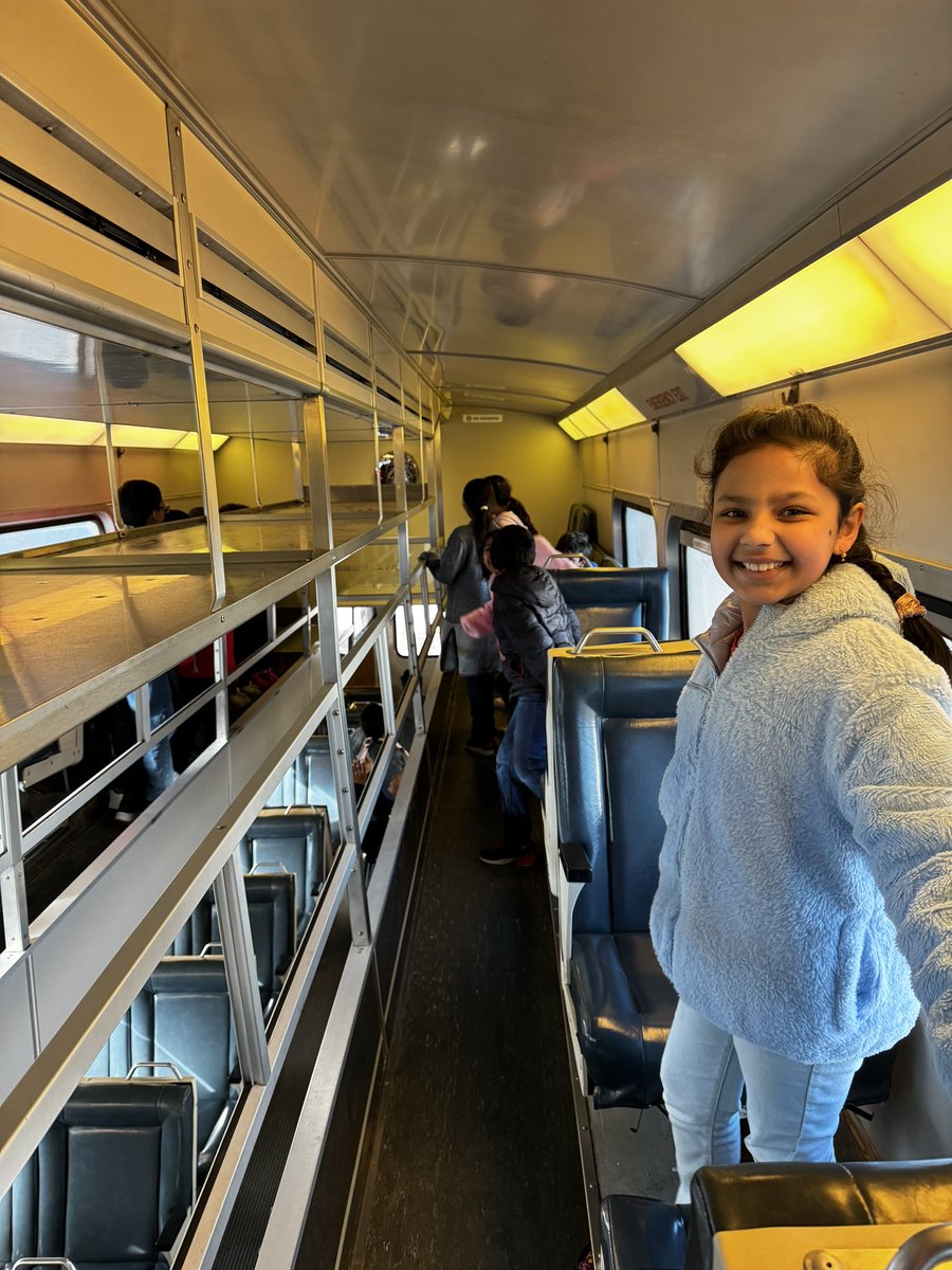 Rachael Cox tweet media