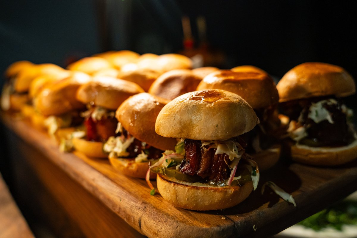TMobilePark's tweet photo. Plenty of new eats will be making their debut at the ballpark in 2024, including Tamari Bar, the Double MitchWich, new additions by @marinationsea and more! #MarinersEats

Check out the full list of new menu items: https://t.co/Ir6AerU2lv https://t.co/mEklX9eT6i