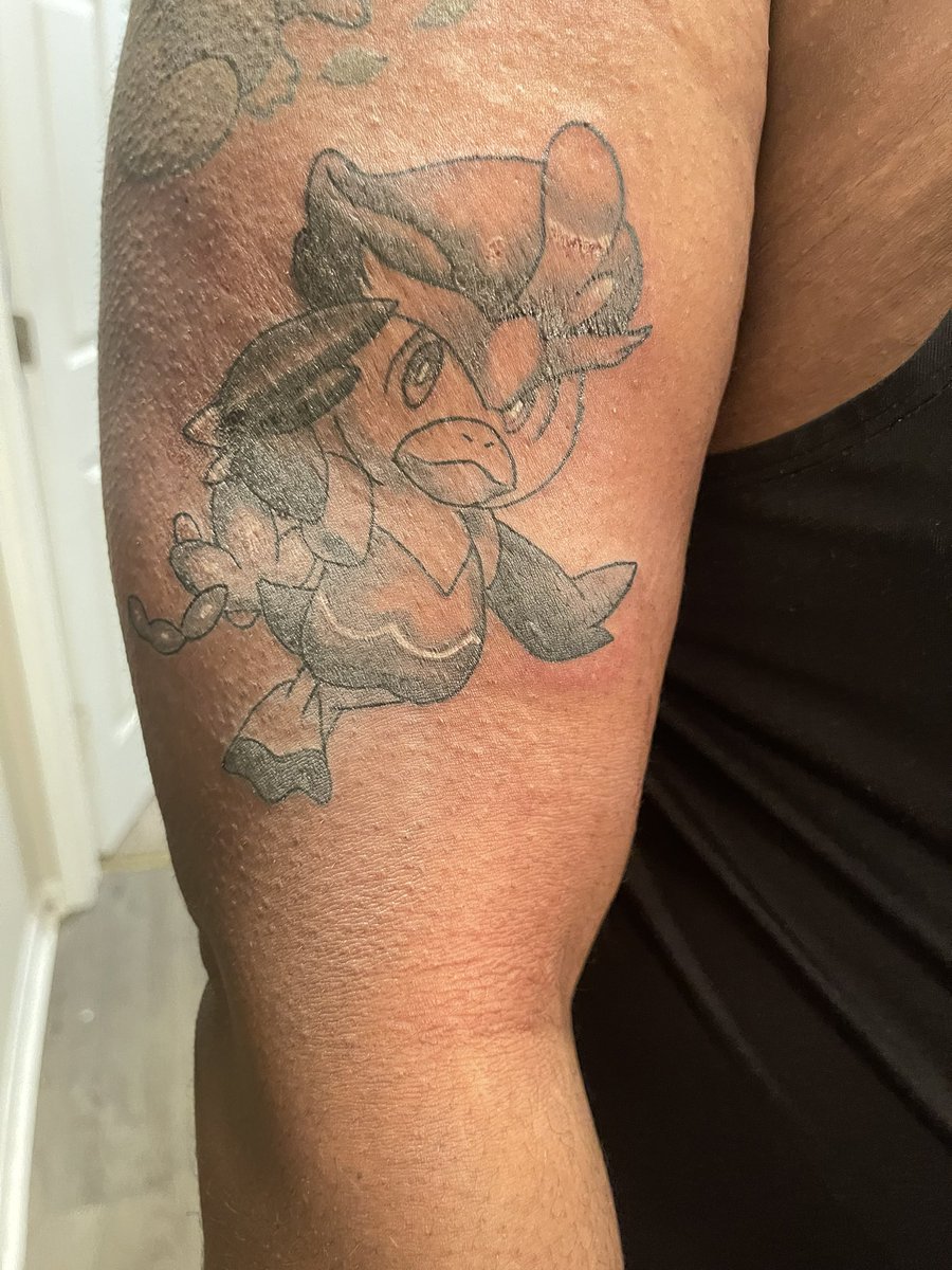 JacksonForbes4's tweet image. Tattoo # 2 Pokemon starter fusion