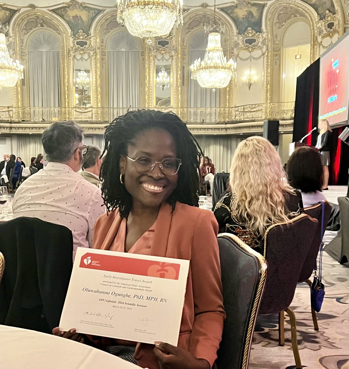 Congratulations to Dr. @bunmiogungbe09 on winning the Early Investigator Travel Award from the @American_Heart ! @JHUNursing @JHUWelchCenter @JHhealthequity #EPILifestyle24