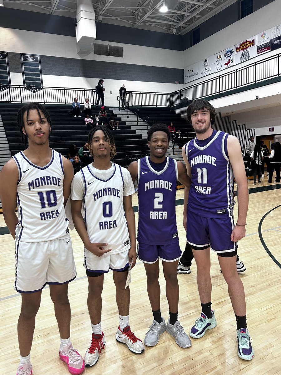 It was great to see these 4 on the court together again! Appreciate @Mr_coach_spoon putting on the Walton Co. All-Star Game. @JaivenTodd @Devonte_newell2 @john_griffith10 @KDDawson0
