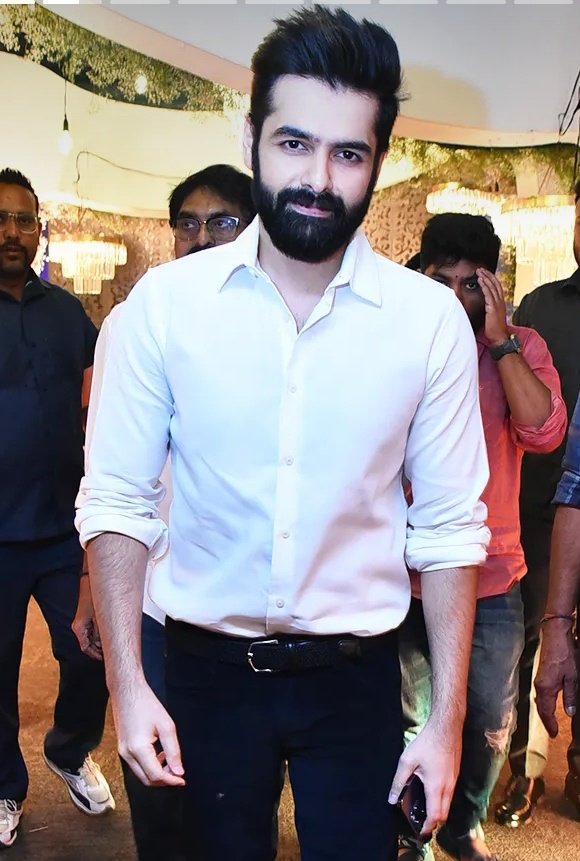 Ram Pothineni Outfit Recreated 💥

To buy click link here 🔗telegram.me/ajktrends/3572…

Ajktrends Telegram Channel 🔗telegram.me/ajktrends

#RAmPOthineni #Skanda #ismartshanker #fashion #outfit #fashionstyle #fashionoutfit #outfitrecreated #HERO #actor #tollywood
