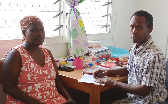 Proud of our Master of Cancer Sciences graduate, Dr Andrew Soma, who defied many obstacles to become the first oncologist in the Solomon Islands. Be inspired by his story: vcccalliance.org.au/news/master-of… @DrDavidKok @UniMelb @JohnJamesFoundation