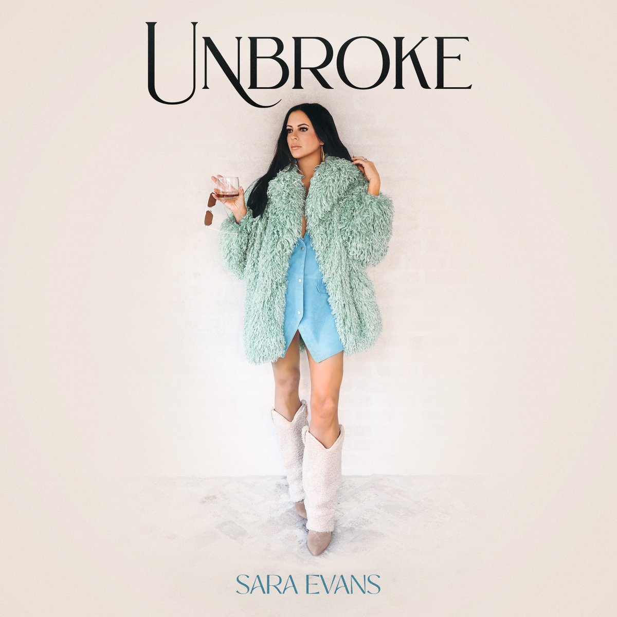 saraevansmusic's tweet photo. Pride is out now! And surprise… my new album Unbroke, is coming June 7th. Link in bio to pre-order.

Thank you to everyone who has been involved… all the writers, engineers, musicians, there will be many more thank yous to come … we are just getting started <3 https://t.co/43do6BfYt1