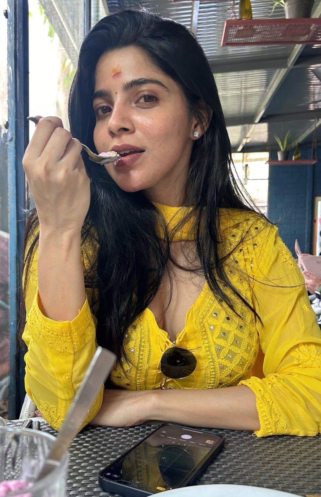 GJKRRcBWUAANBbR?format=jpg&name=large