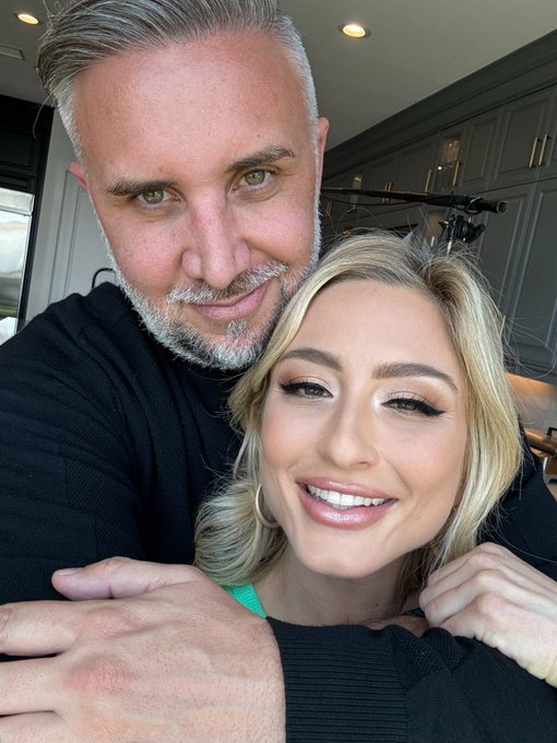 Today was SO amazing 🥰 my first @Brazzers shoot with an amazing crew! @KeiranLee @jmac1864 @WynnRider<a class="tags" href="/tag/brazzers">@brazzers</a>